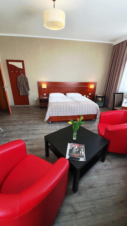 Hotel Atlas Halle Halle  Zewnętrze zdjęcie